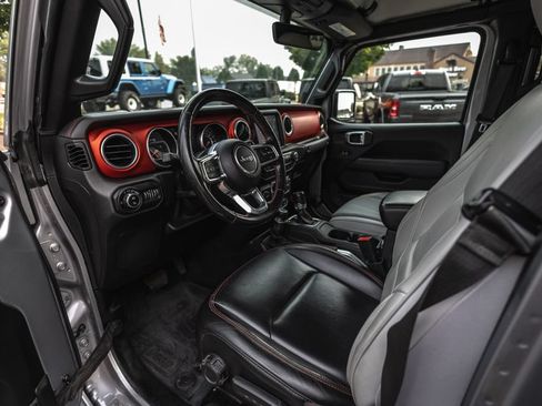 Used 2021 Jeep Gladiator Rubicon AWD/4WD image 16