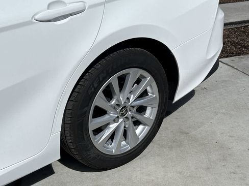 Used 2023 Toyota Camry LE image 8