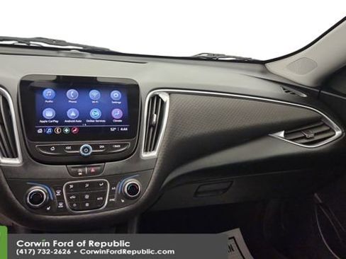 Used 2021 Chevrolet Malibu LT image 17