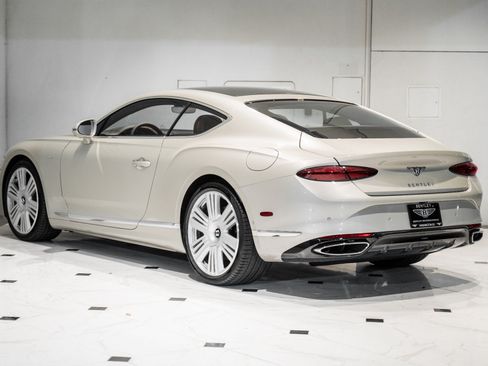Used 2026 Bentley Continental GT AWD/4WD image 3