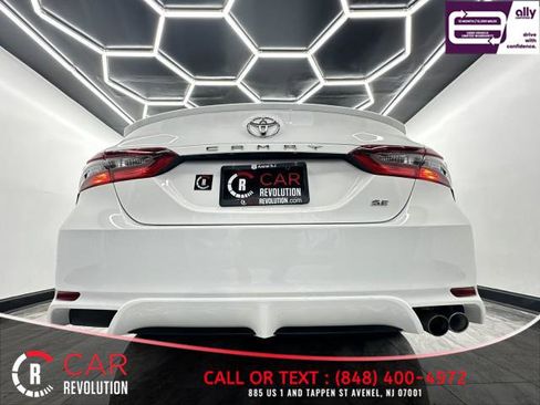 Used 2022 Toyota Camry SE image 57