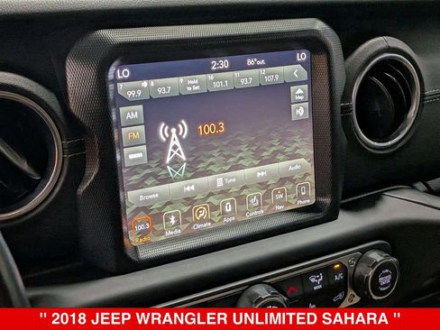 Used 2018 Jeep Wrangler Unlimited Sahara AWD/4WD image 24