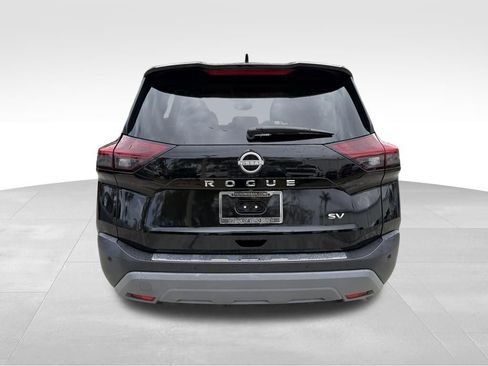 Used 2022 Nissan Rogue SV image 7