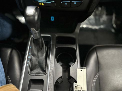 Used 2017 Ford Escape Titanium FWD image 22