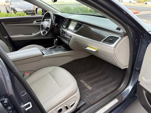 Used 2017 Genesis G80 3.8 image 67