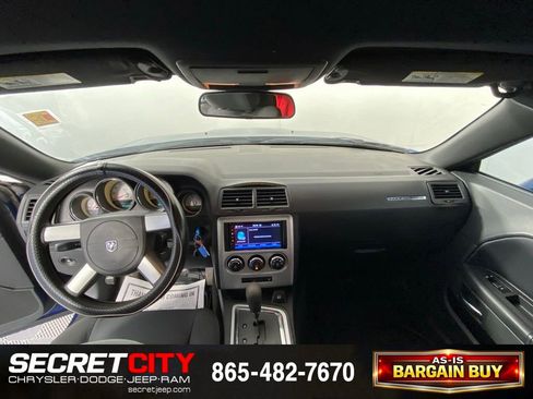 Used 2010 Dodge Challenger SE RWD image 26