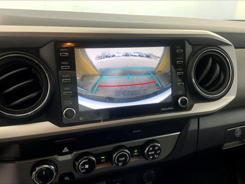 Used 2020 Toyota Tacoma SR5 image 26