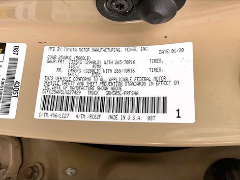 Used 2020 Toyota Tacoma TRD Off-Road image 33