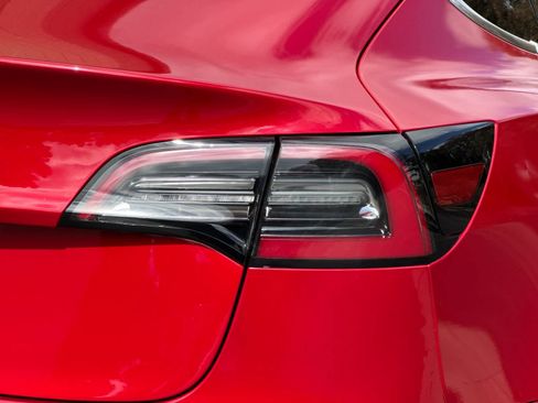 Used 2018 Tesla Model 3 Long Range RWD image 25