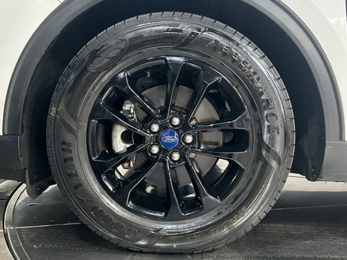 Used 2021 Ford Escape SE w/ Convenience Package FWD image 22