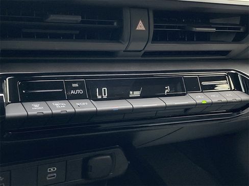 New 2026 Toyota Prius LE image 25