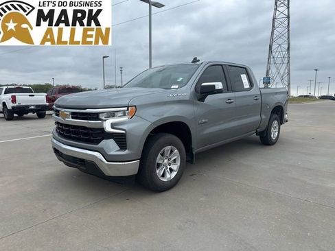 Used 2023 Chevrolet Silverado 1500 LT image 2