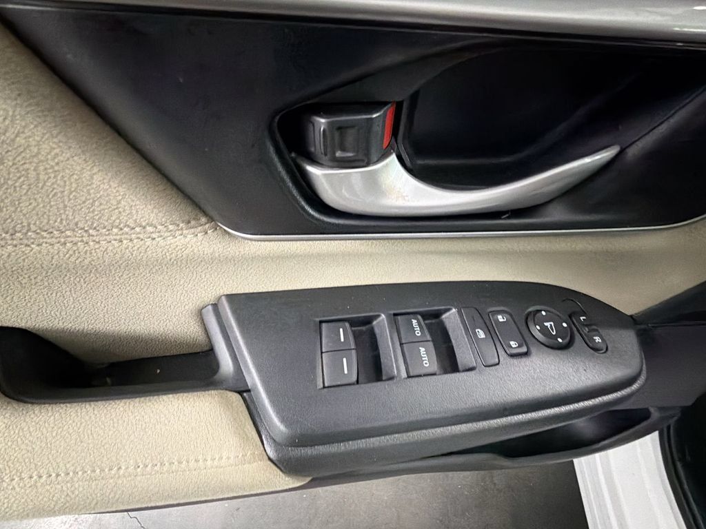 Certified 2022 Honda CR-V EX image 23