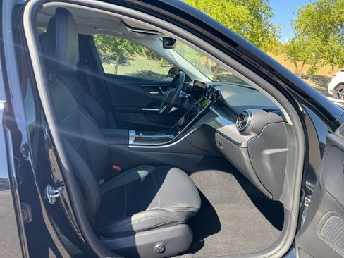 Used 2022 Mercedes-Benz C 300 Sedan image 19