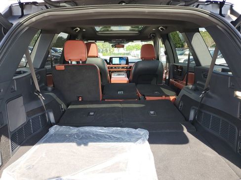 New 2025 Lincoln Aviator Reserve image 6