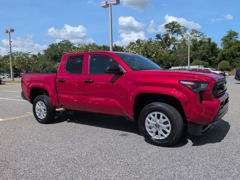 Certified 2025 Toyota Tacoma SR RWD image 2