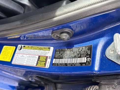 Used 2017 Toyota Corolla SE w/ SE Premium Package image 29