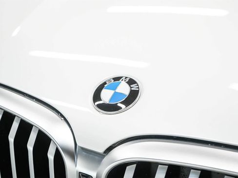 Used 2024 BMW X3 xDrive30i w/ Premium Package image 8