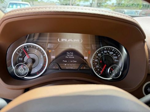 Used 2022 RAM 3500 Laramie AWD/4WD image 23