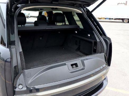 Used 2023 Land Rover Range Rover SE image 35