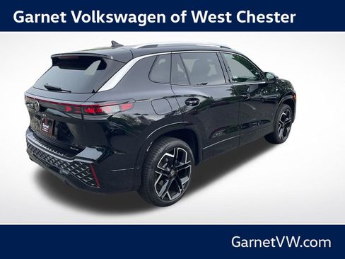 Used 2026 Volkswagen Tiguan SEL R-Line AWD/4WD image 5