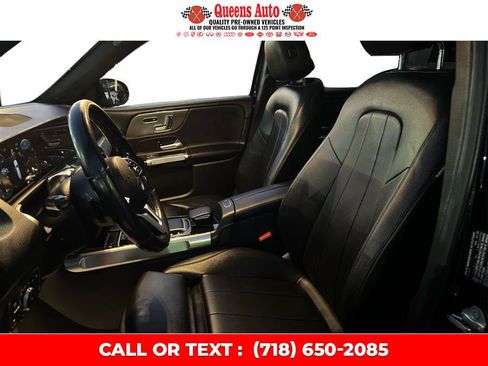 Used 2020 Mercedes-Benz GLB 250 4MATIC w/ Premium Package image 10