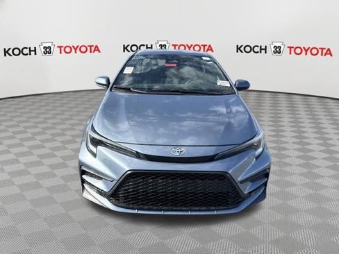 Used 2024 Toyota Corolla SE image 2