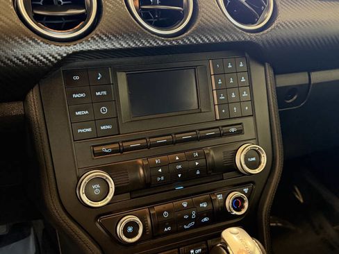 Used 2018 Ford Mustang Convertible image 8