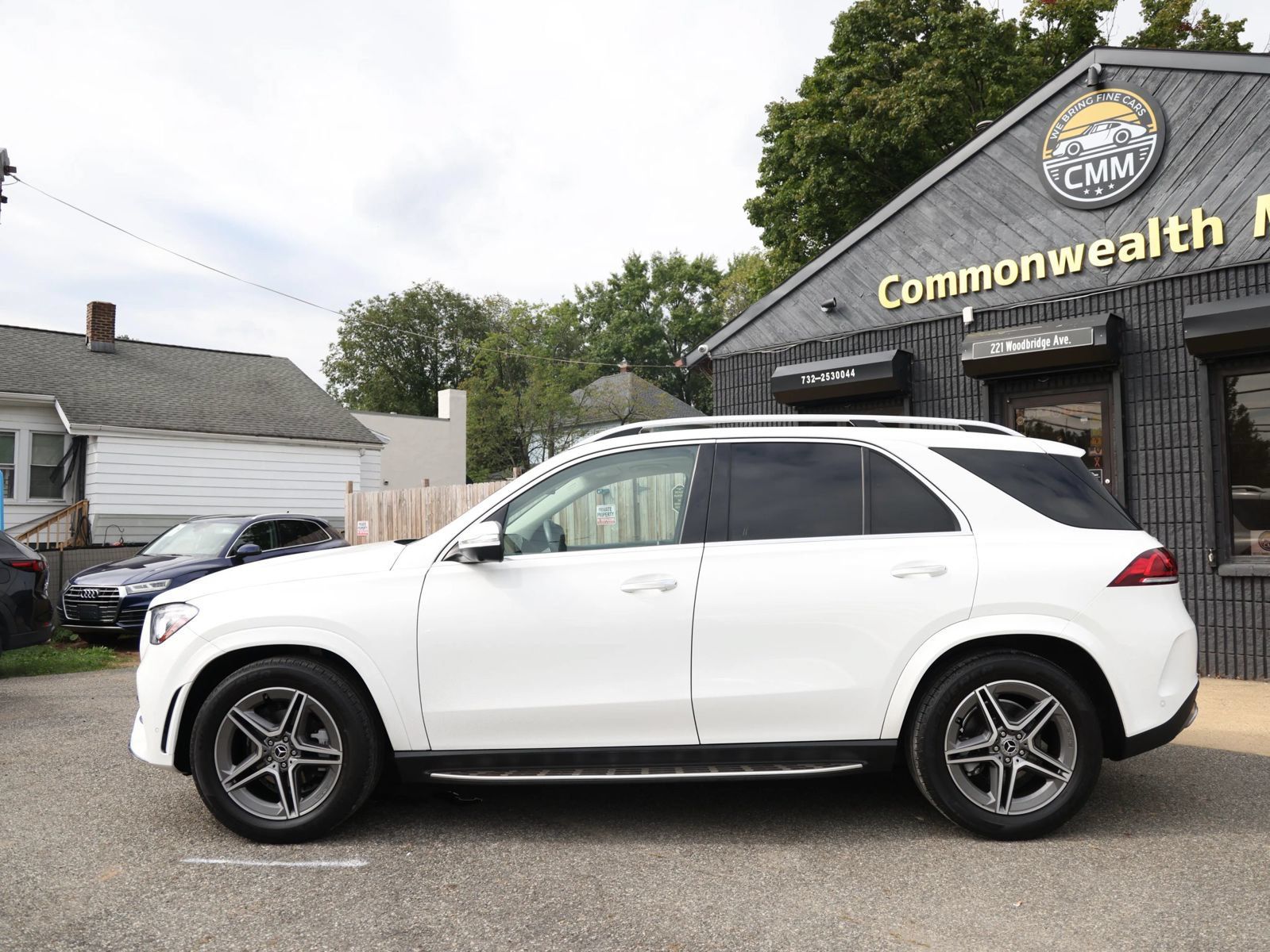 Used 2022 Mercedes-Benz GLE 350 4MATIC w/ AMG Line Exterior image 8