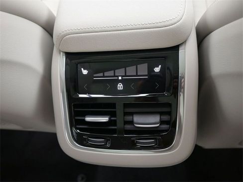 New 2026 Volvo XC60 B5 Ultra w/ Protection Package Premier image 35