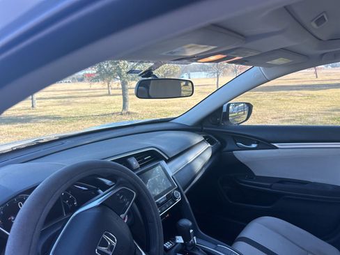 Used 2017 Honda Civic EX image 10