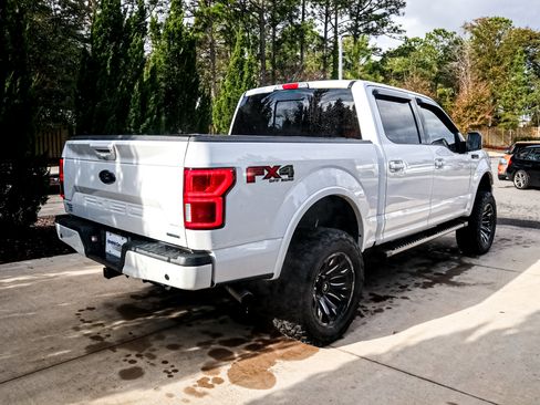 Used 2018 Ford F150 Lariat w/ Equipment Group 502A Luxury image 11