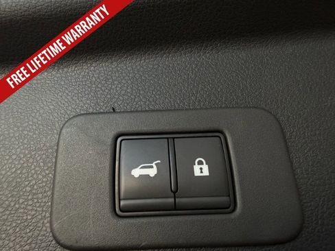 Certified 2025 Nissan Murano SV AWD/4WD image 39