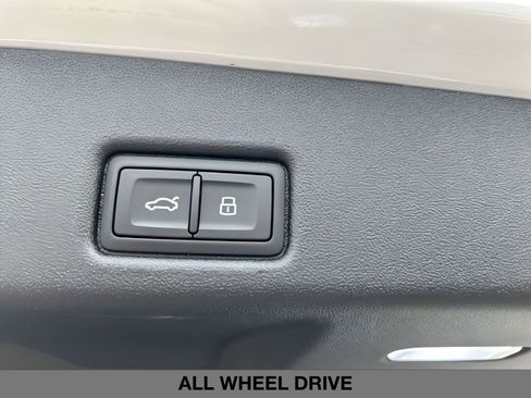 New 2025 Audi Q5 Premium image 12