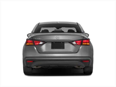 Used 2025 Nissan Altima 2.5 SV FWD image 5