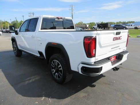Certified 2021 GMC Sierra 2500 AT4 w/ AT4 Premium Plus Package AWD/4WD image 11