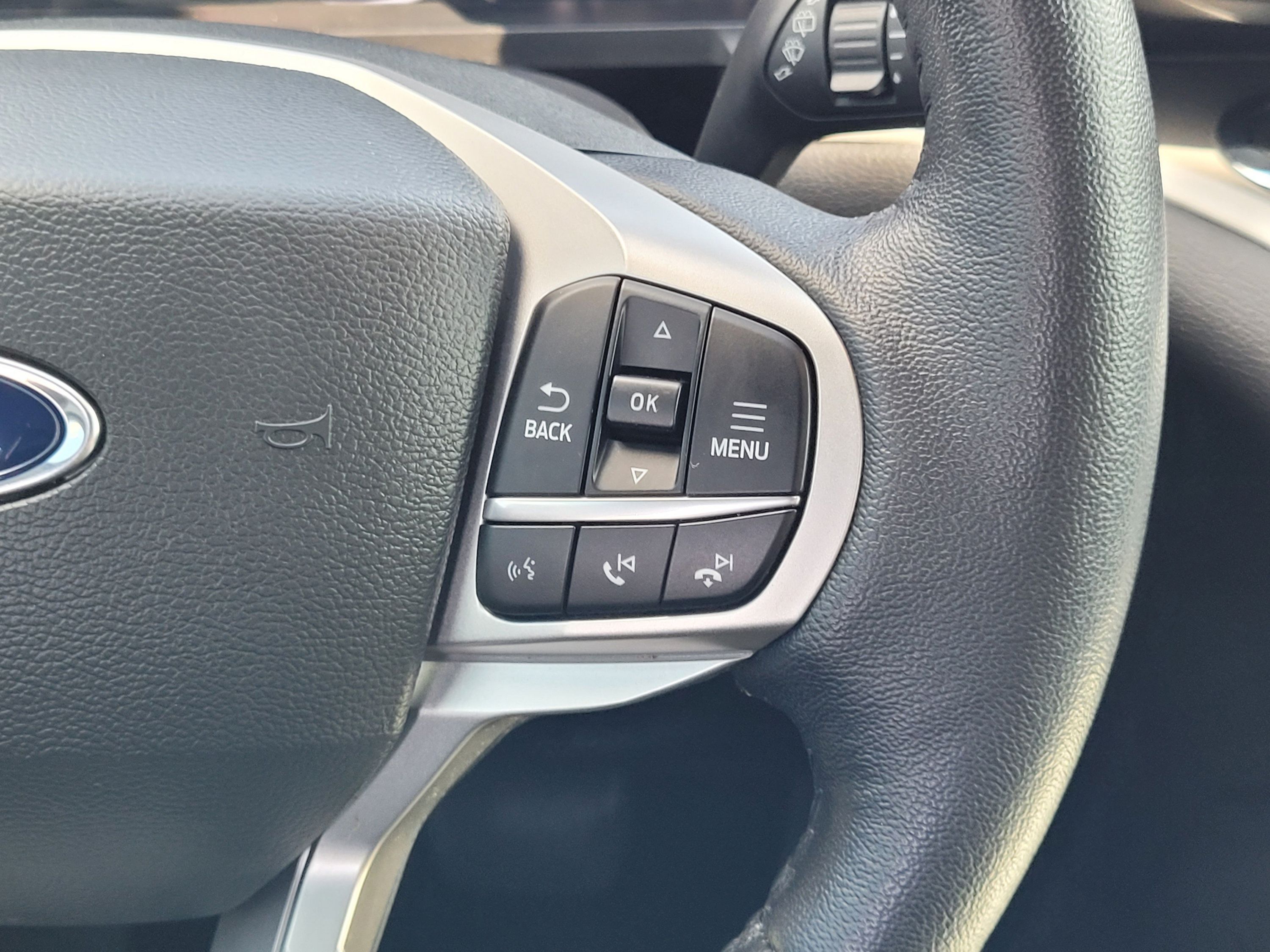 Certified 2022 Ford Explorer XLT w/ Equipment Group 202A AWD/4WD image 13