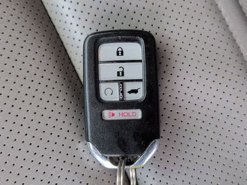 Used 2019 Honda CR-V Touring image 38