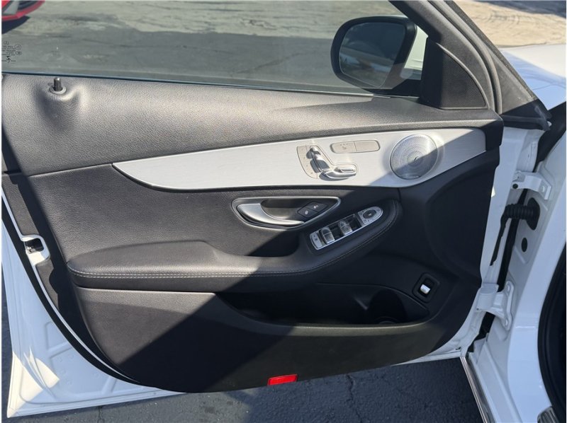 Used 2020 Mercedes-Benz C 300 Sedan w/ Premium Package image 12