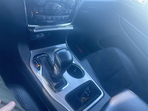 Used 2021 Jeep Grand Cherokee Laredo X image 19