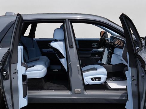 Certified 2024 Rolls-Royce Phantom Sedan w/ The Phantom Package RWD image 50