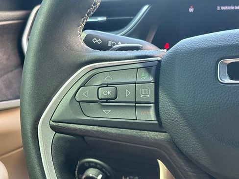 Used 2025 Jeep Grand Cherokee L Limited RWD image 19