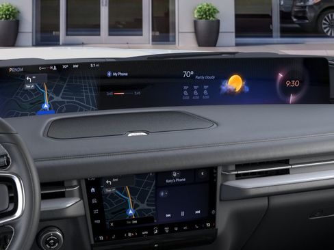 New 2026 Lincoln Navigator Reserve w/ Jet Appearance Package AWD/4WD image 14