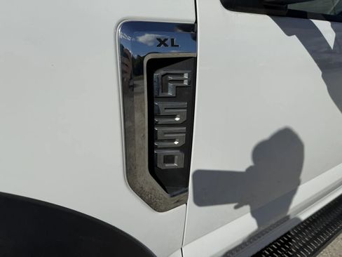 Used 2017 Ford F550 2WD Regular Cab Super Duty w/ Snow Plow Prep Package image 9