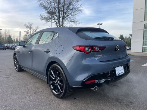 Used 2026 MAZDA MAZDA3 Carbon AWD/4WD image 2