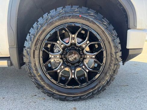 Used 2024 GMC Sierra 1500 Denali AWD/4WD image 36