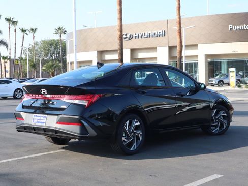 New 2026 Hyundai Elantra Sport image 6