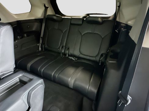 Used 2025 Honda Pilot EX-L image 29