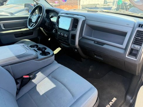 Used 2013 RAM 1500 Express RWD image 10