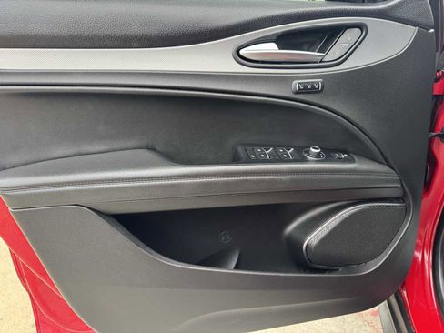 Used 2018 Alfa Romeo Stelvio Sport w/ Quick Order Package 22J Sport image 14